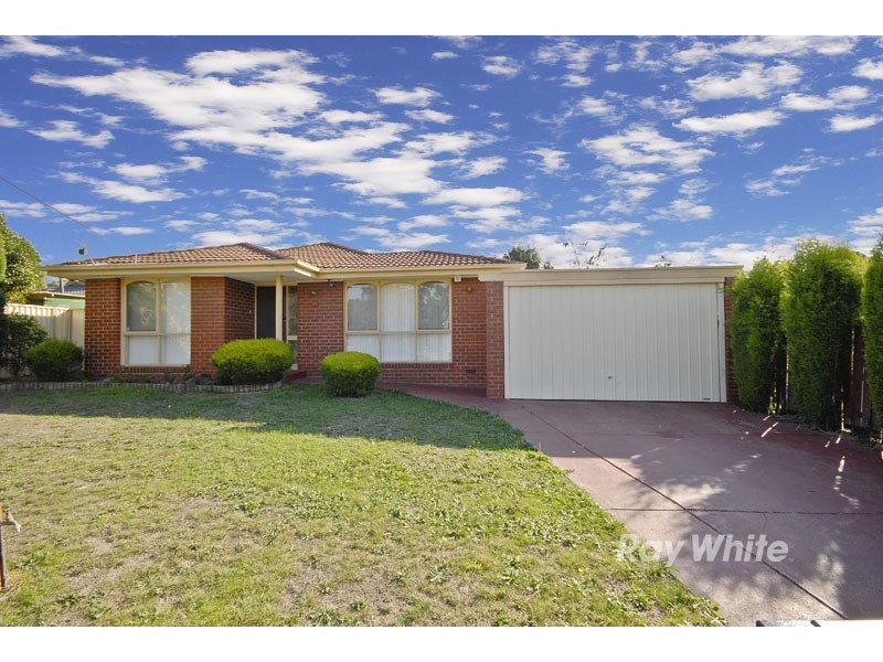 11 Armiston Grove, Wantirna South VIC 3152