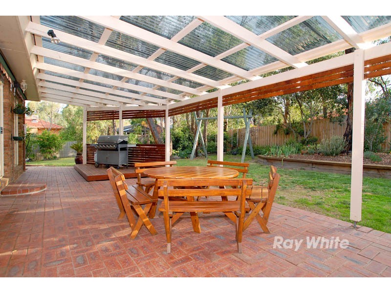 37 Candlebark Quadrant, Rowville VIC 3178
