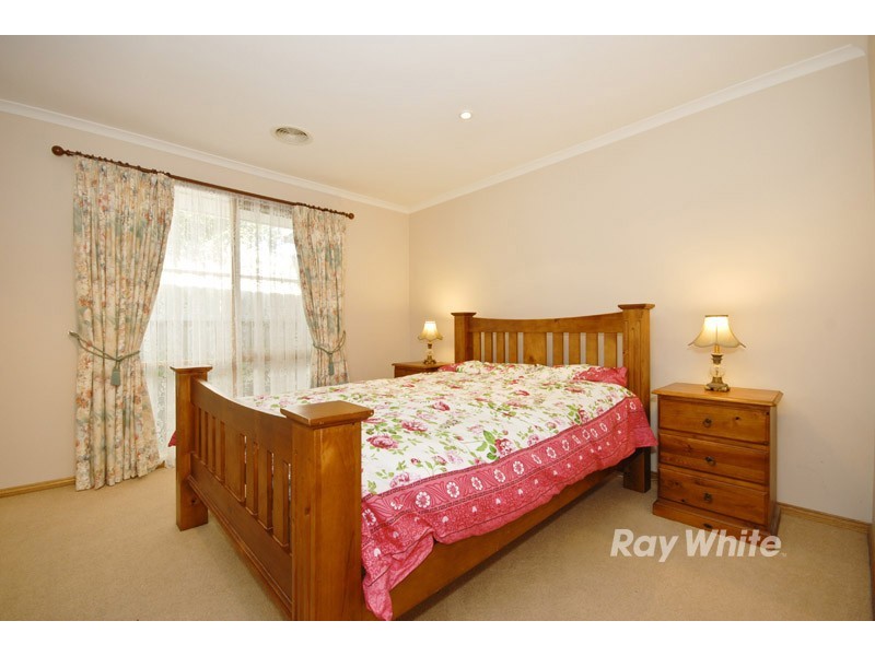 21 Meridian Parade, Wantirna South VIC 3152