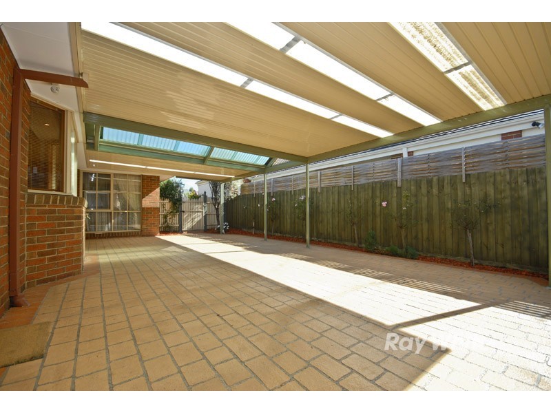 21 Meridian Parade, Wantirna South VIC 3152