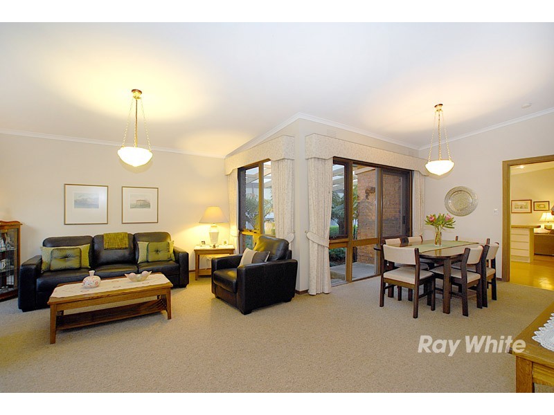 65 Old Orchard Drive, Wantirna South VIC 3152