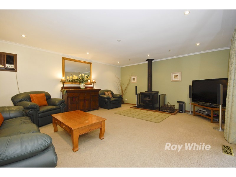 36 Wondalea Crescent, Wantirna VIC 3152