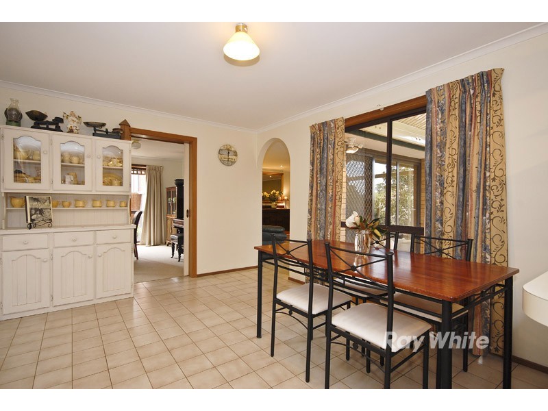 36 Wondalea Crescent, Wantirna VIC 3152