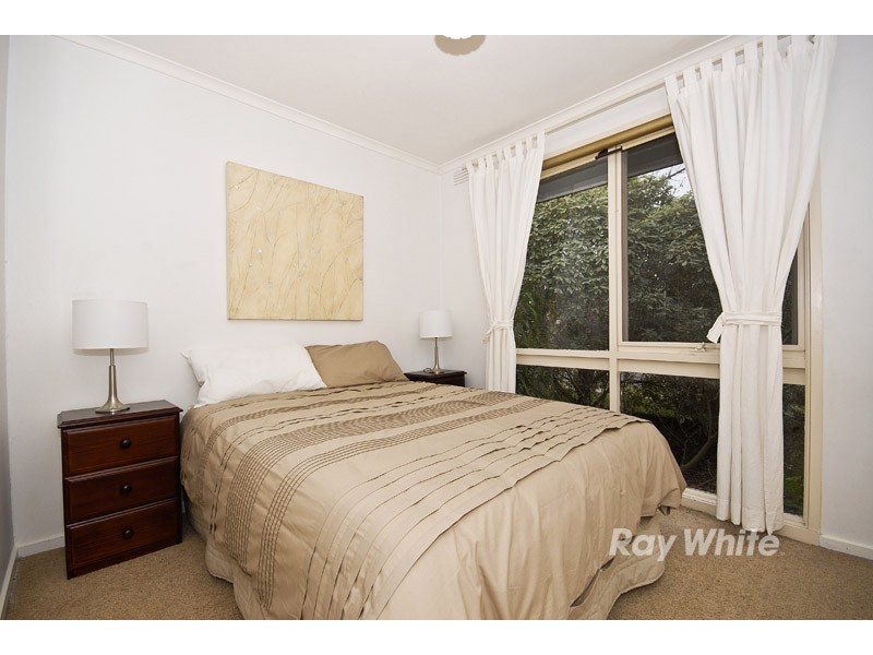 5 Helsal Drive, Wantirna South VIC 3152