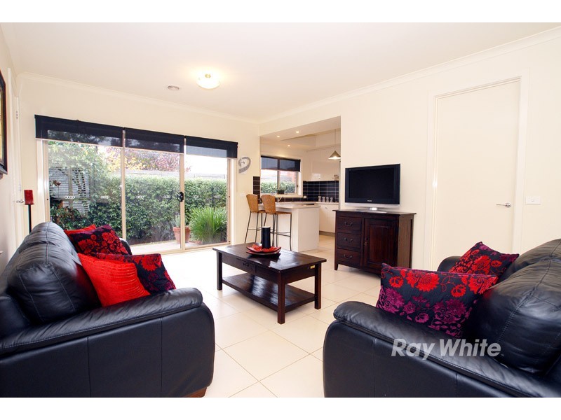 2/61 Cathies Lane, Wantirna South VIC 3152