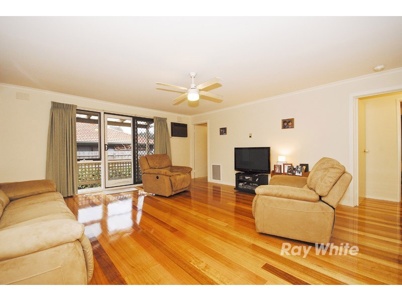 25 Loxton Avenue, Wantirna South VIC 3152