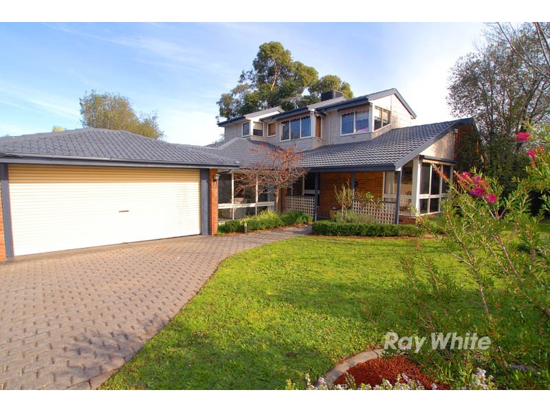 40 Huntingdon Drive, Wantirna South VIC 3152