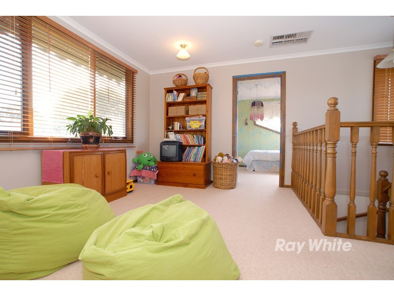 40 Huntingdon Drive, Wantirna South VIC 3152