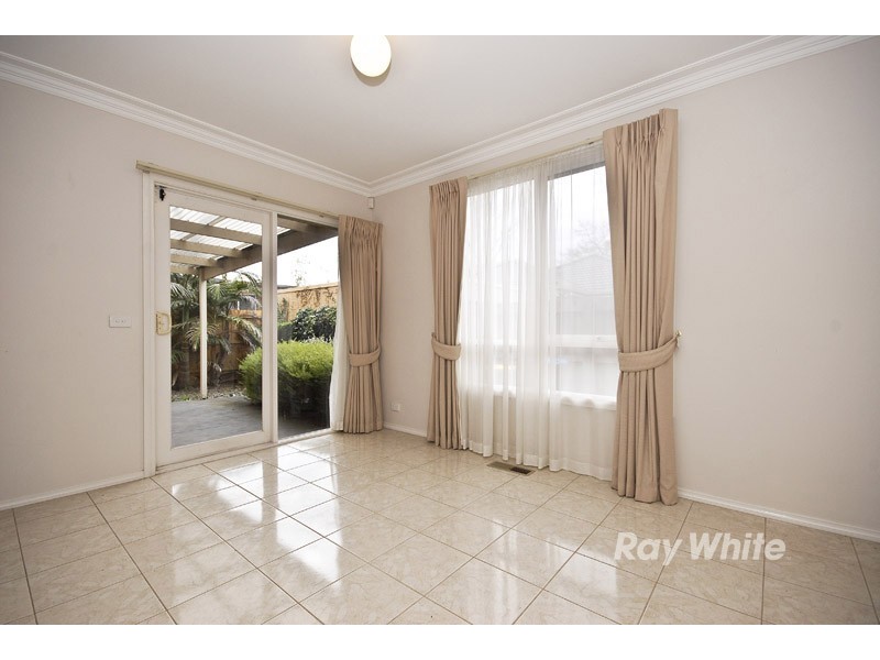 1/15 Myrtle Street, Bayswater VIC 3153