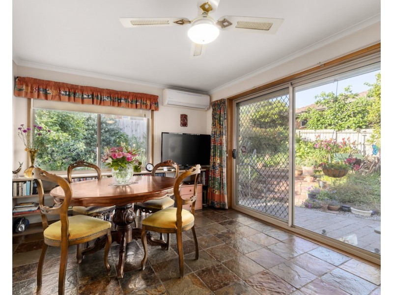 22 Calder Way, Wantirna South VIC 3152