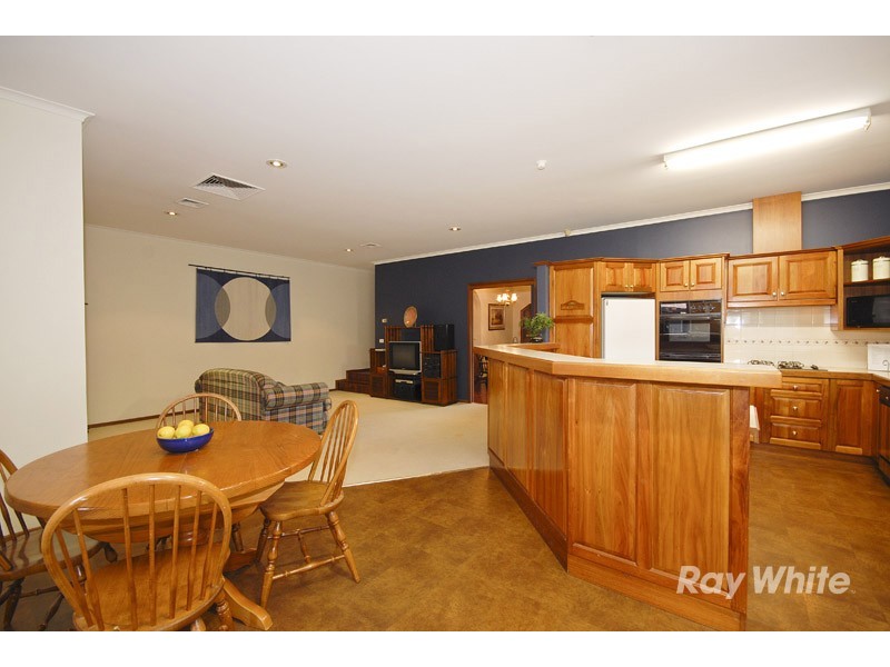 8 Telford Court, Wantirna VIC 3152