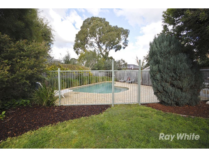 8 Telford Court, Wantirna VIC 3152