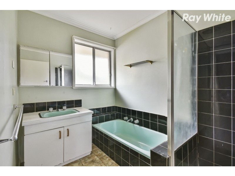 3 Aisbett Avenue, Wantirna South VIC 3152