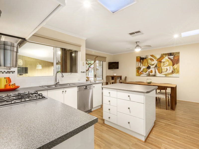 7 Haideh Place, Wantirna South VIC 3152