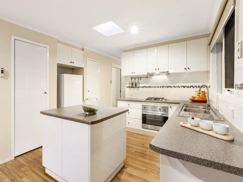 7 Haideh Place, Wantirna South VIC 3152