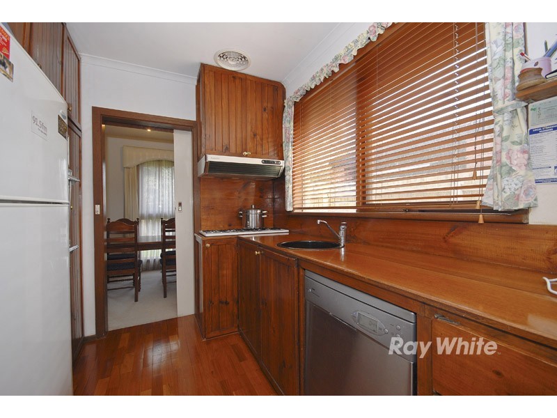 5 Saxon Avenue, Wantirna VIC 3152