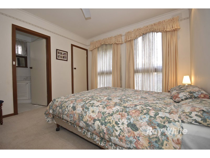 5 Saxon Avenue, Wantirna VIC 3152