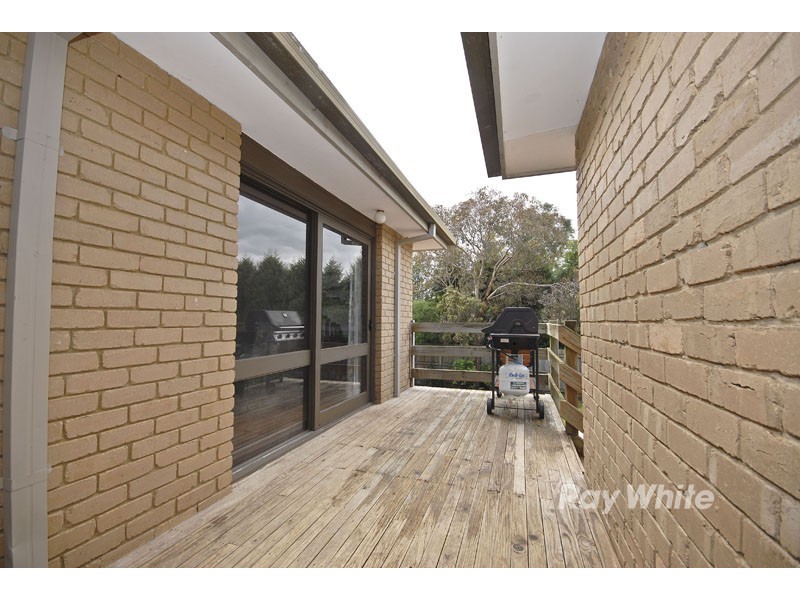 5 Saxon Avenue, Wantirna VIC 3152