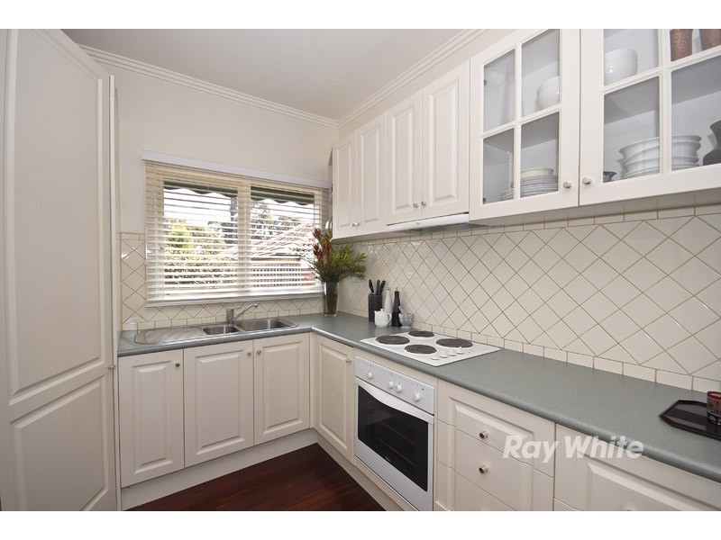 1/6 Felicia Grove, Forest Hill VIC 3131