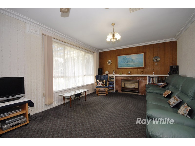 33 Kathryn Road, Knoxfield VIC 3180