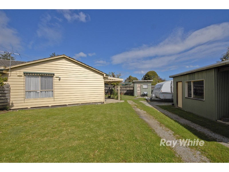 33 Kathryn Road, Knoxfield VIC 3180