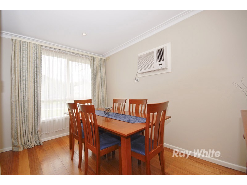 1 Laura Road, Knoxfield VIC 3180