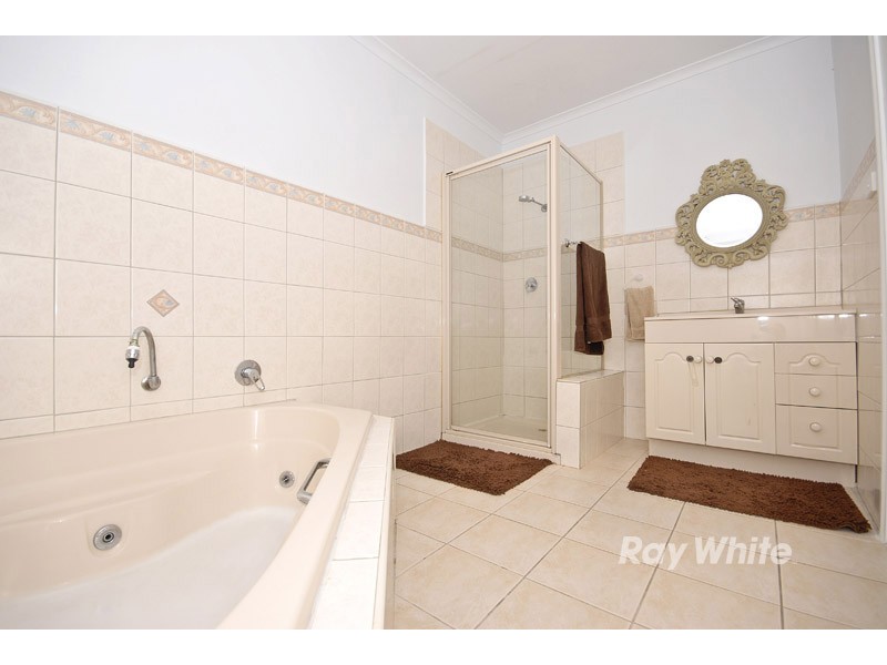 7 Russ Court, Wantirna South VIC 3152