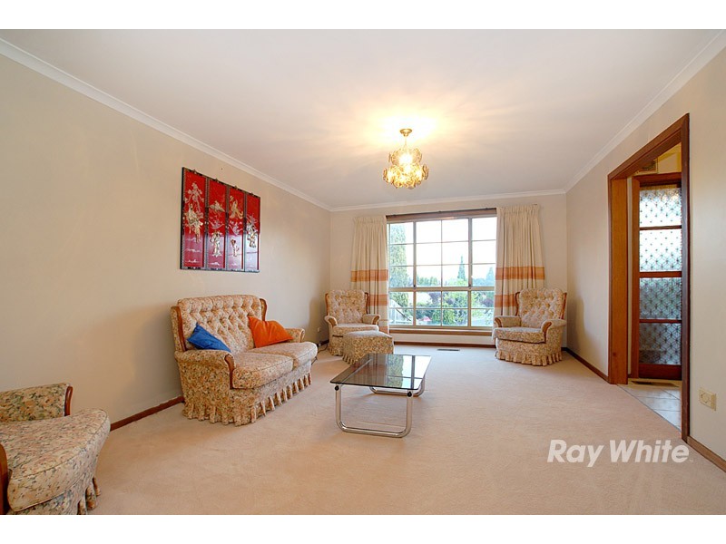 6 Talwood Close, Wantirna South VIC 3152