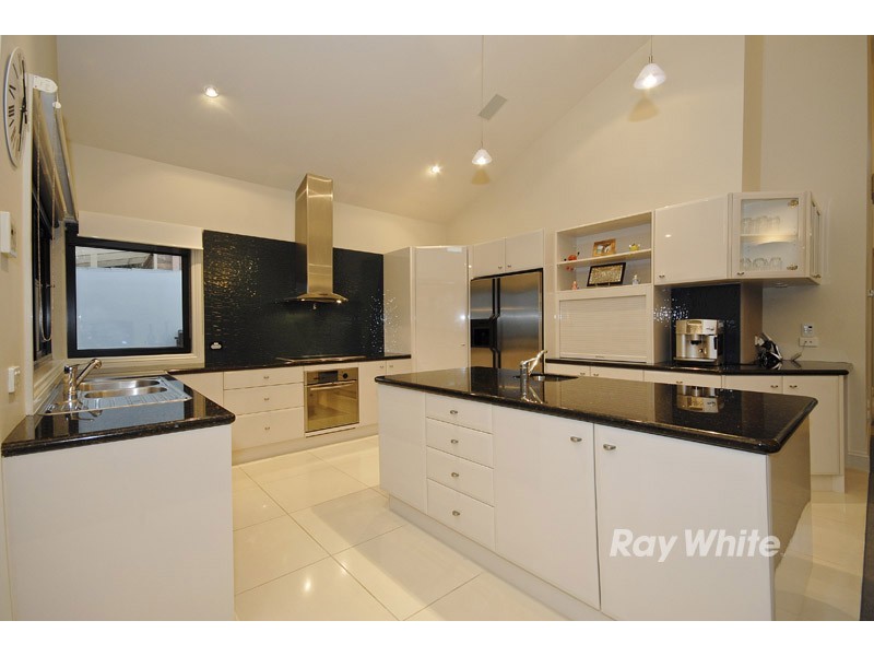 4 Jade Court, Wantirna South VIC 3152