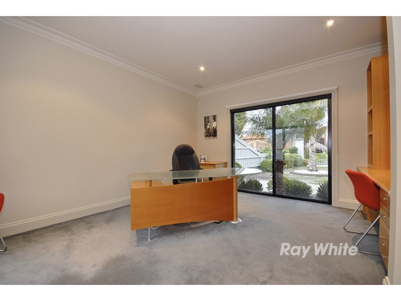 4 Jade Court, Wantirna South VIC 3152