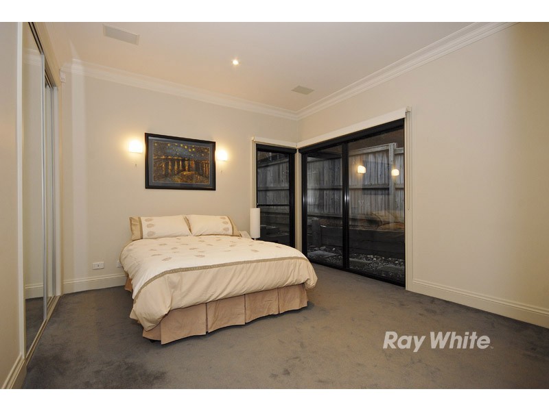 4 Jade Court, Wantirna South VIC 3152