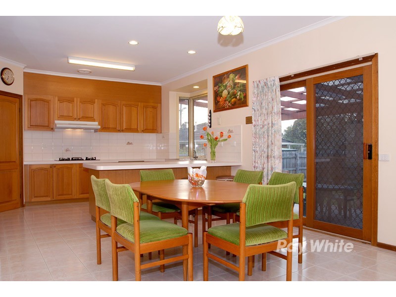 2 Endeavour Place, Wantirna South VIC 3152