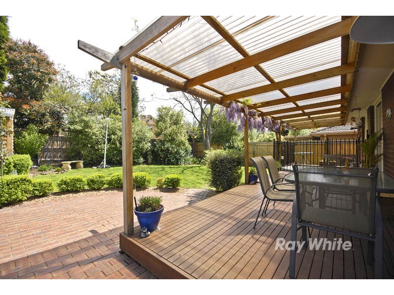 72 Mowbray Drive, Wantirna South VIC 3152