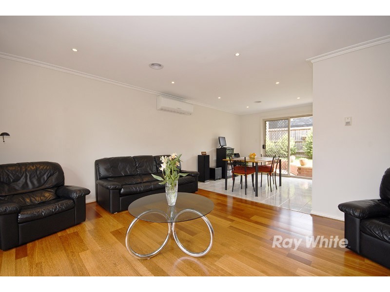 2/24 Eliza Close, Bayswater VIC 3153