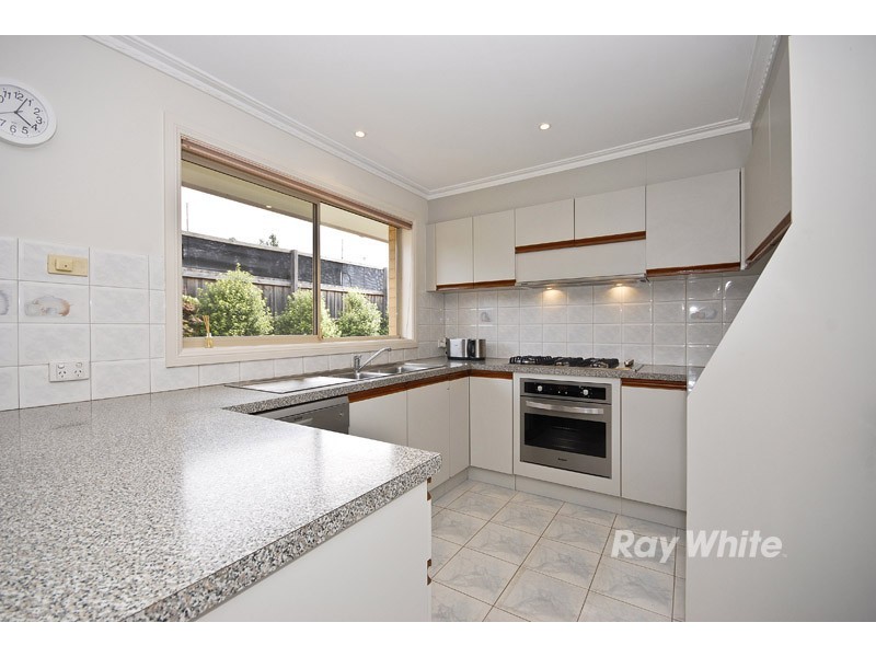 2/24 Eliza Close, Bayswater VIC 3153