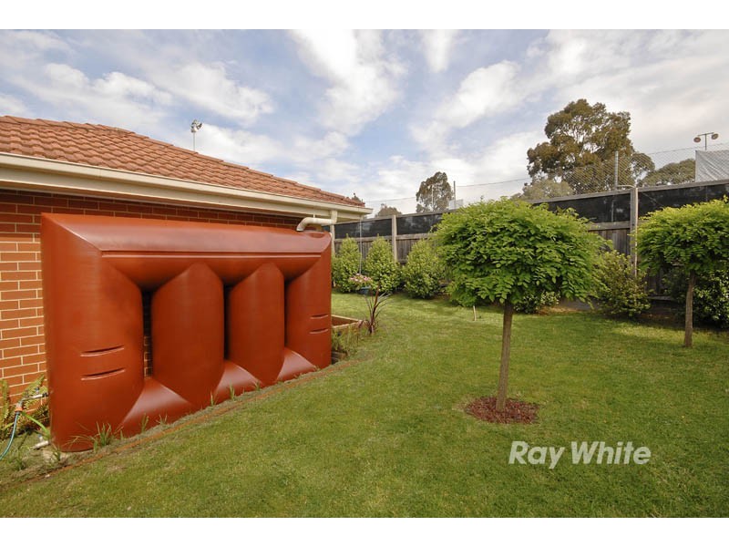 2/24 Eliza Close, Bayswater VIC 3153