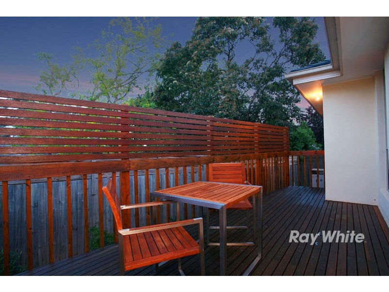 2/7 Saxby Court, Wantirna South VIC 3152