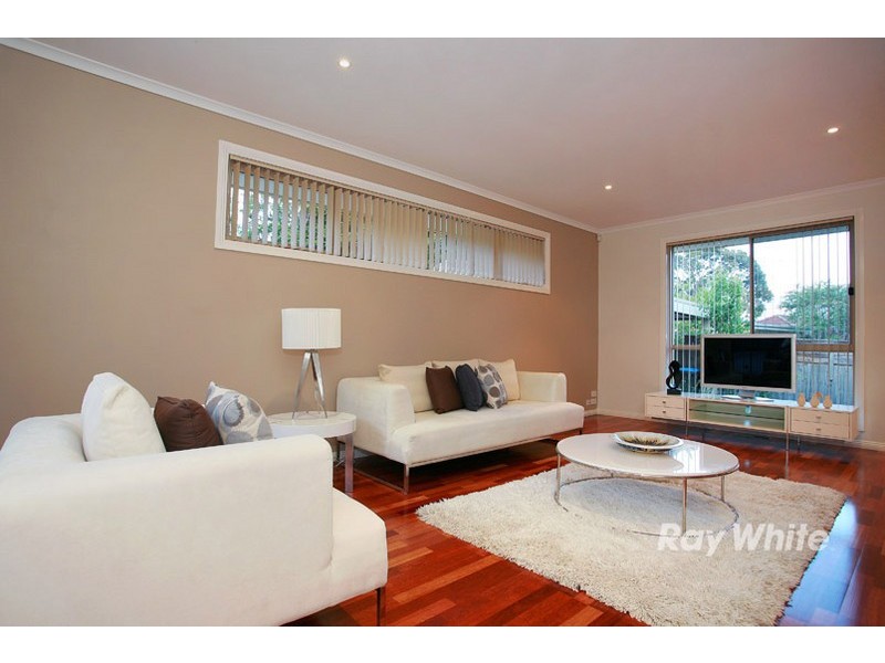 2/7 Saxby Court, Wantirna South VIC 3152