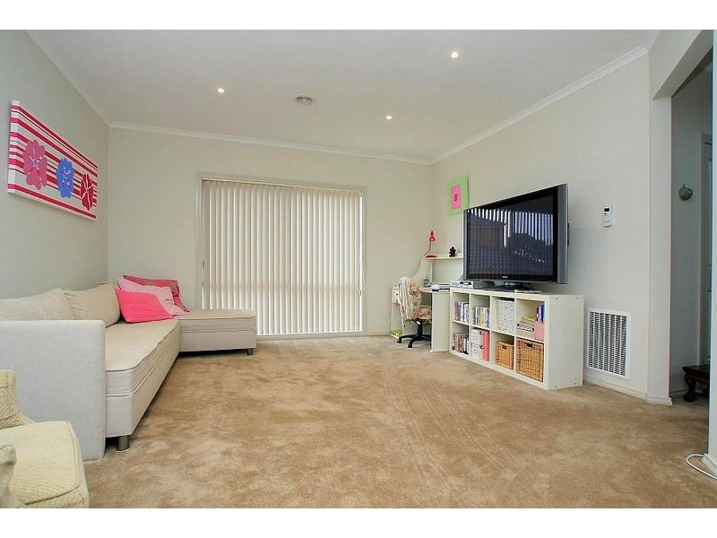 1 Cardwell Court, Ferntree Gully VIC 3156