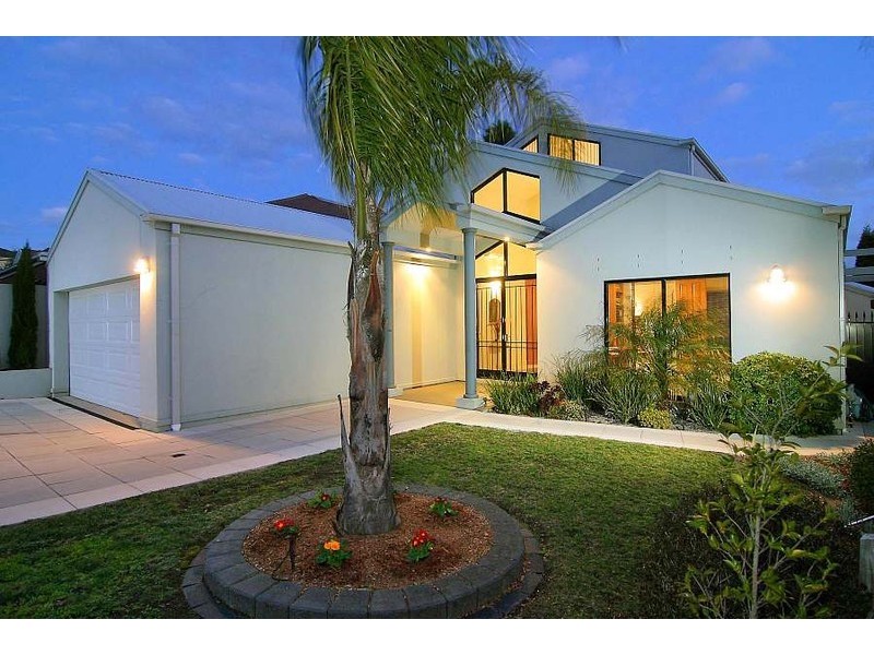 4 Jade Court, Wantirna South VIC 3152