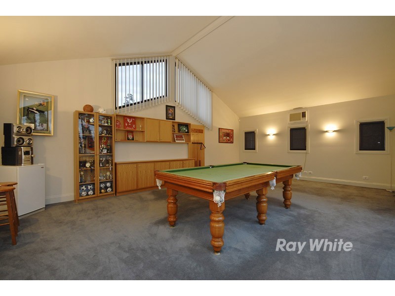 4 Jade Court, Wantirna South VIC 3152