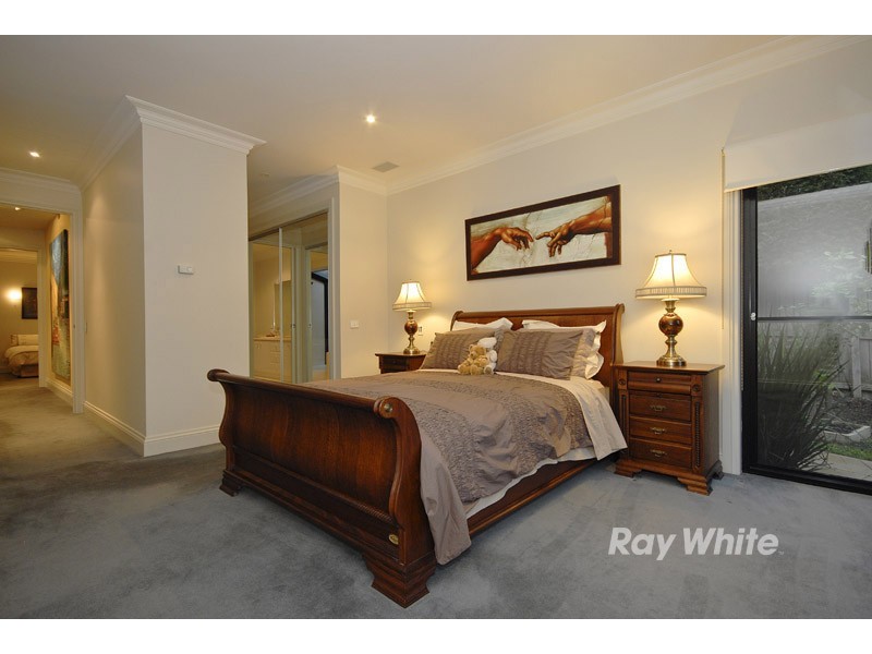 4 Jade Court, Wantirna South VIC 3152