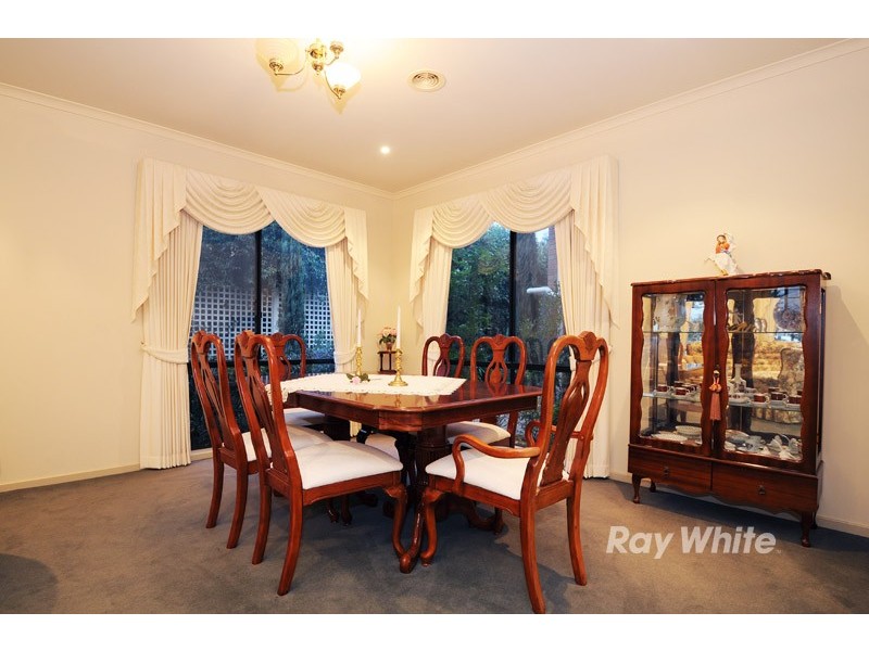 9 Riverpark Drive, Wantirna South VIC 3152