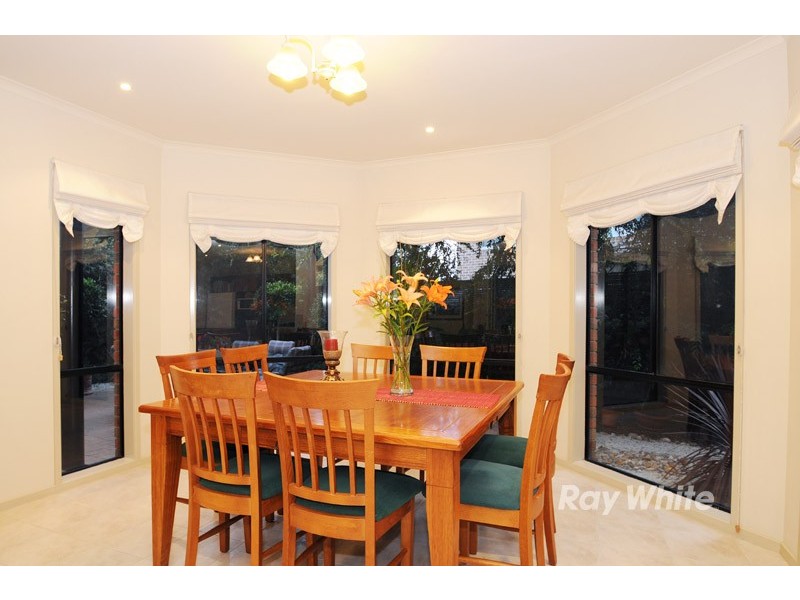 9 Riverpark Drive, Wantirna South VIC 3152