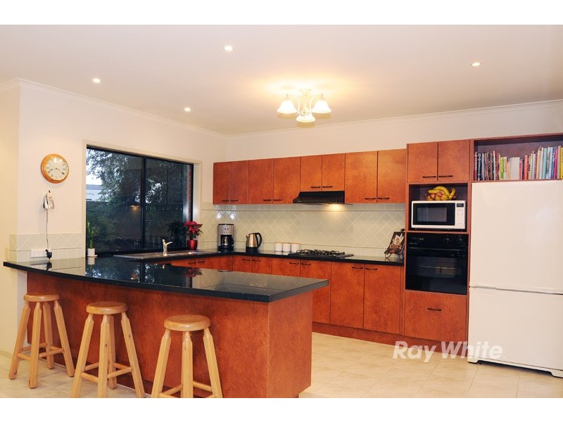 9 Riverpark Drive, Wantirna South VIC 3152