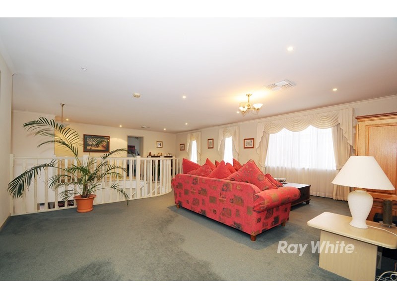 9 Riverpark Drive, Wantirna South VIC 3152