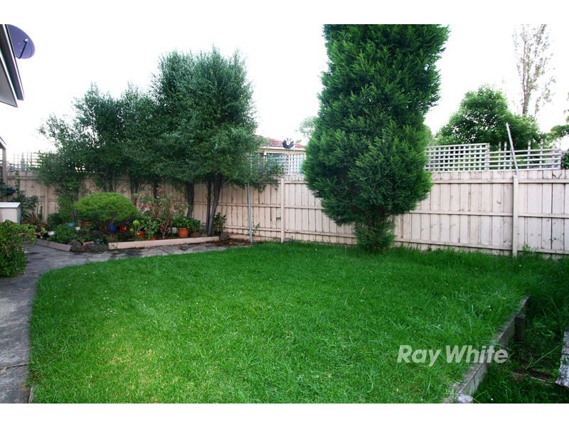 2 Chichester Square, Wantirna VIC 3152
