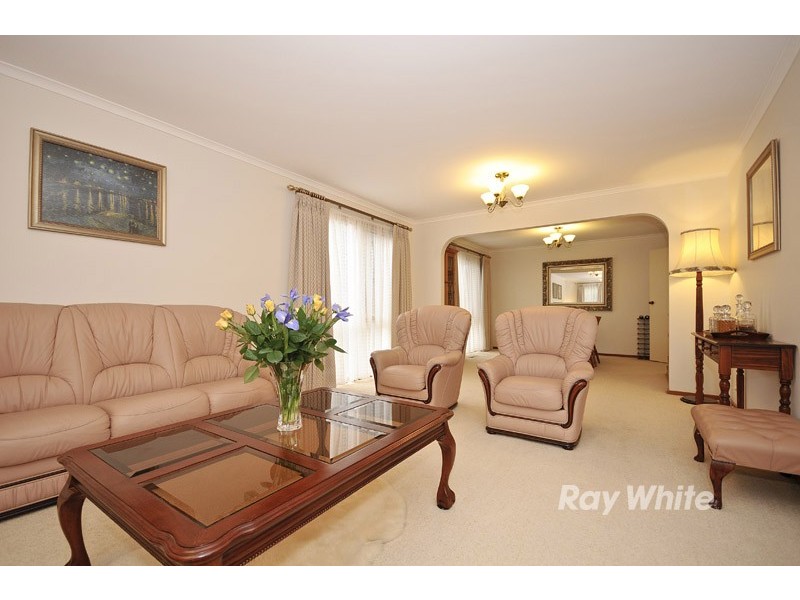 123 Fraser Crescent, Wantirna South VIC 3152