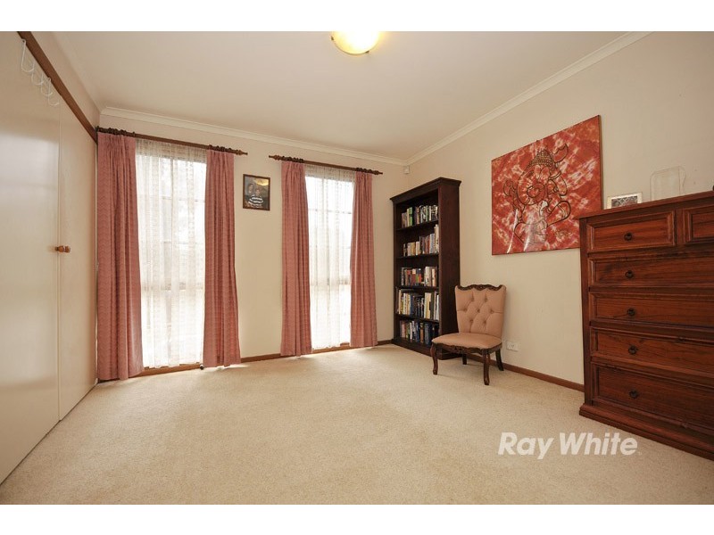 123 Fraser Crescent, Wantirna South VIC 3152