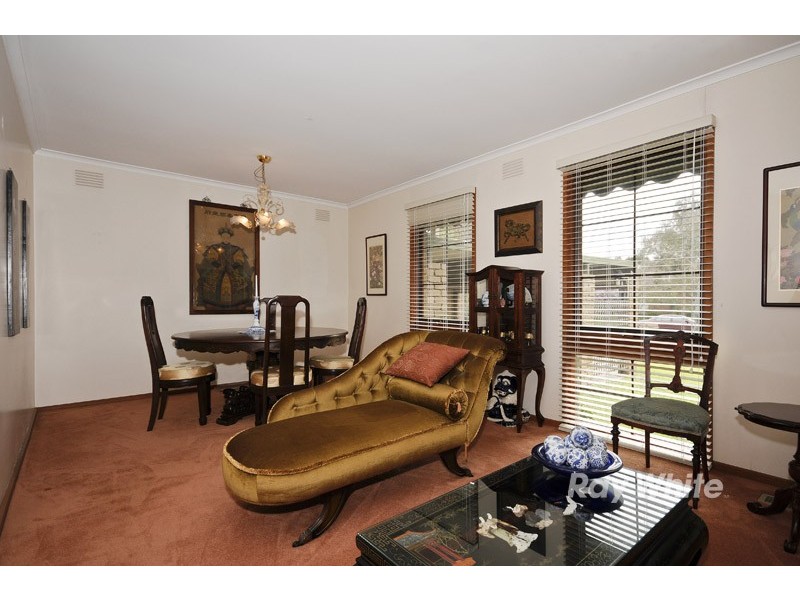 9 Mowbray Drive, Wantirna South VIC 3152